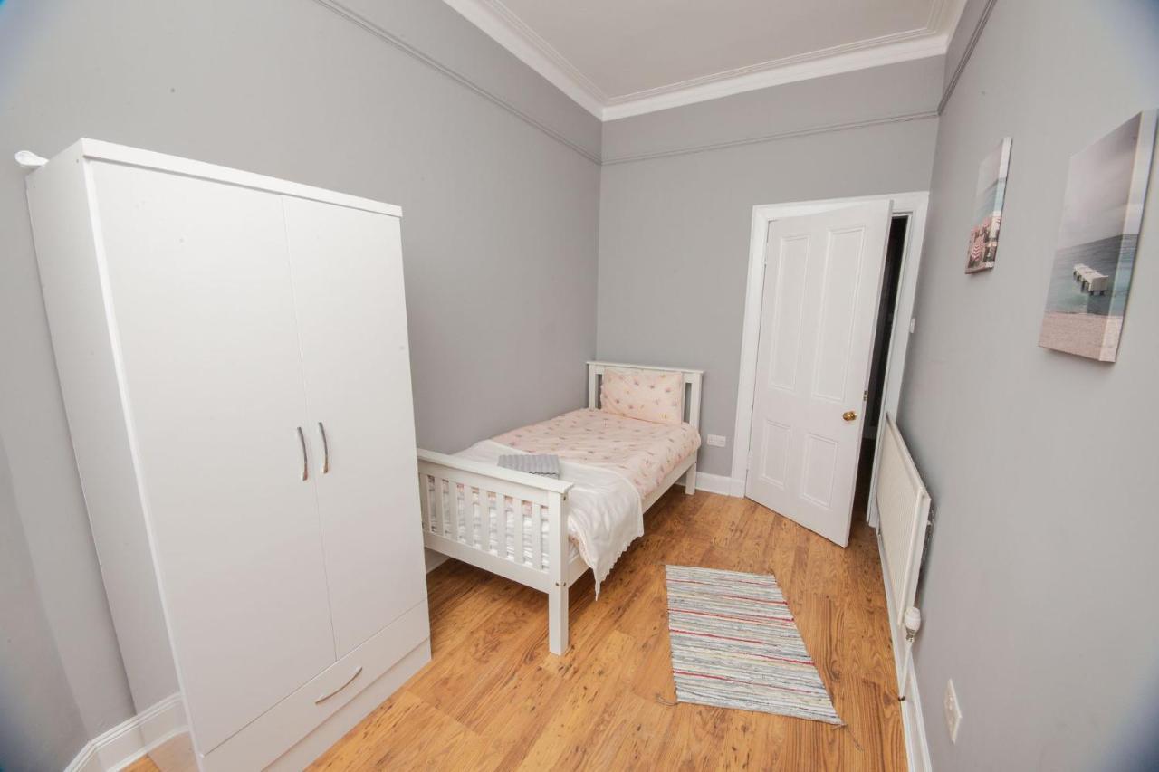 Bonhill Getaway Apartment Дъмбартън Екстериор снимка