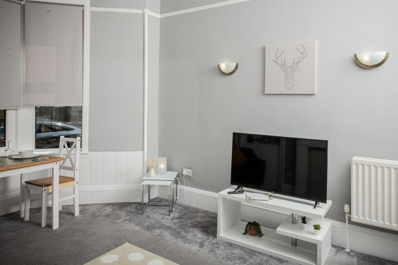 Bonhill Getaway Apartment Дъмбартън Екстериор снимка